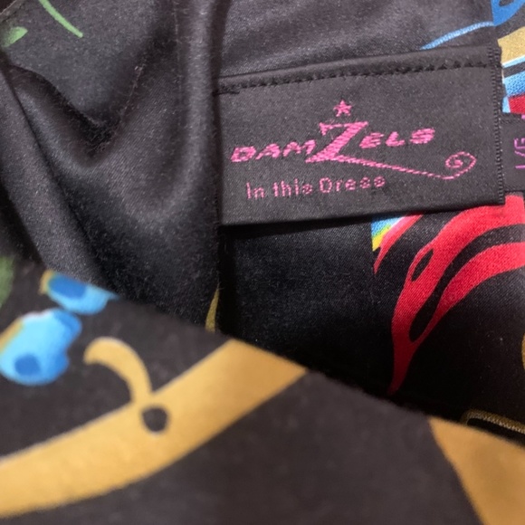 Damzels in this Dress sleek - Picture 3 of 3